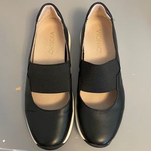 Vionic shoes